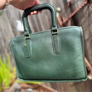 Hard to find Vintage Coach Bottle Green Slim Satchel #9430, Gorgeous!